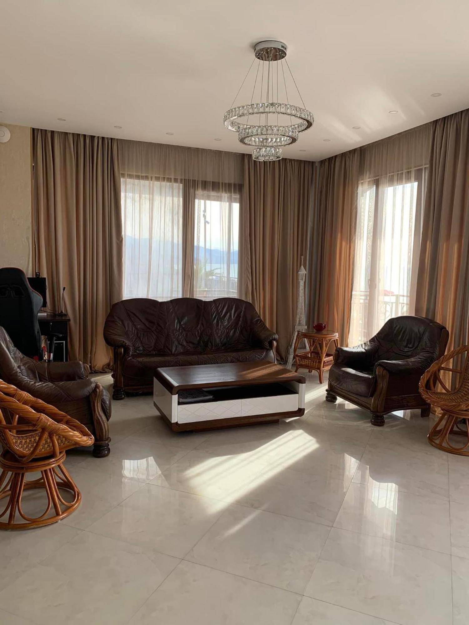 White House Chakvi Hotel Екстериор снимка