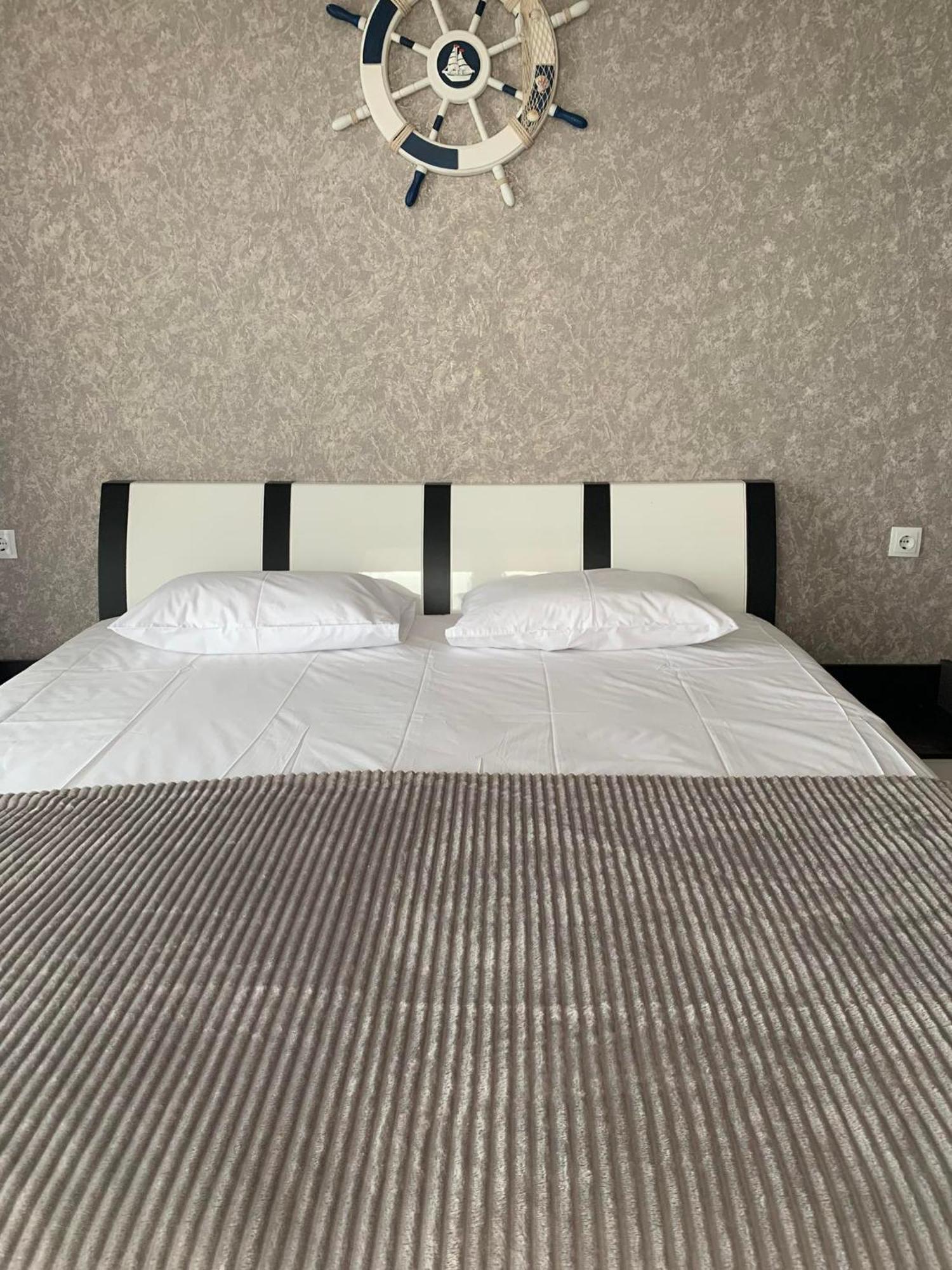 White House Chakvi Hotel Екстериор снимка
