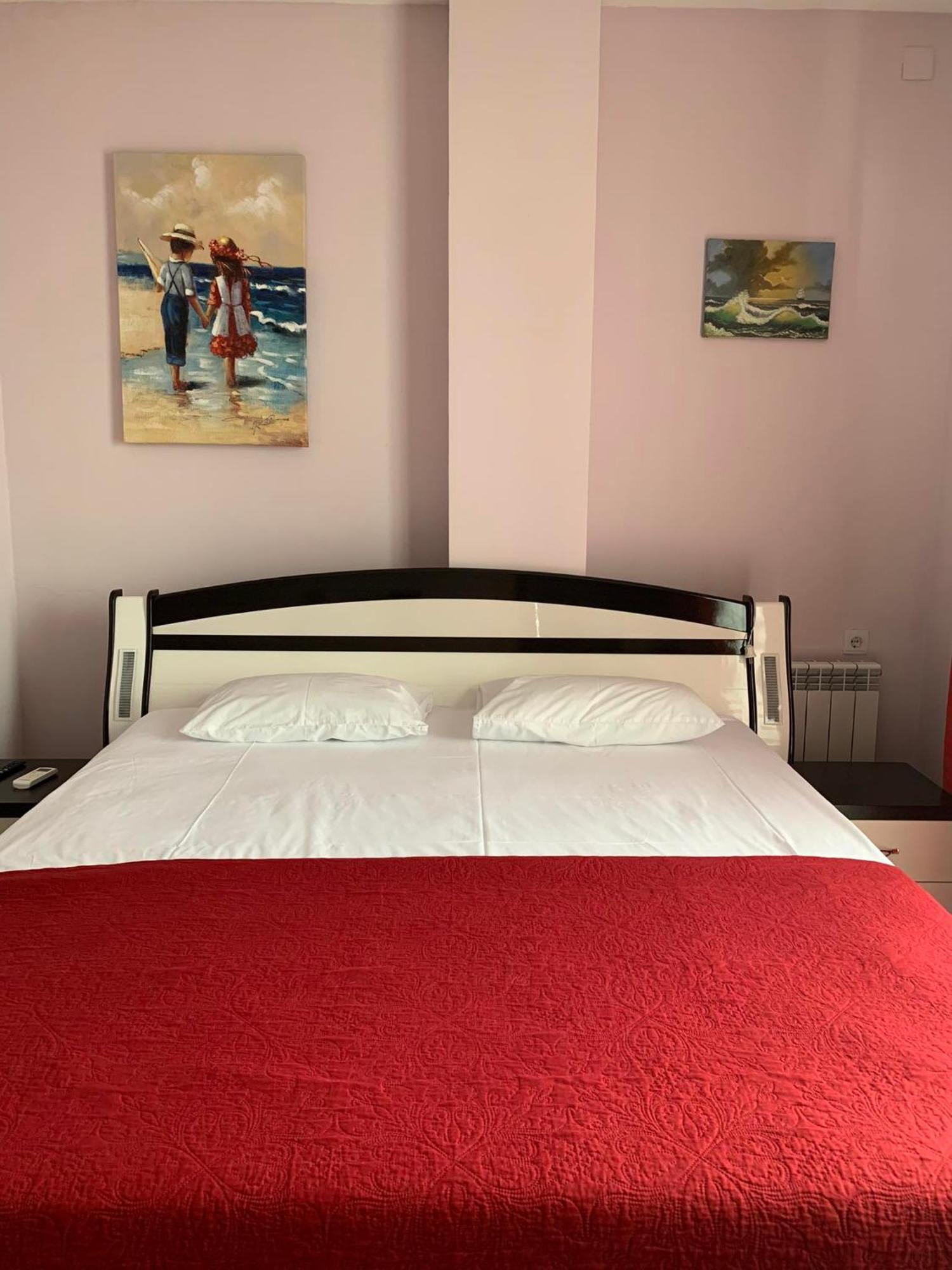 White House Chakvi Hotel Екстериор снимка