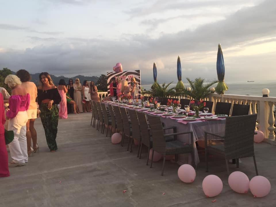 White House Chakvi Hotel Екстериор снимка