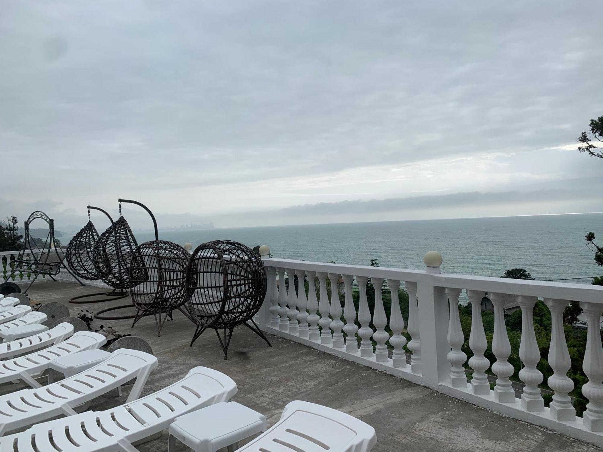 White House Chakvi Hotel Екстериор снимка