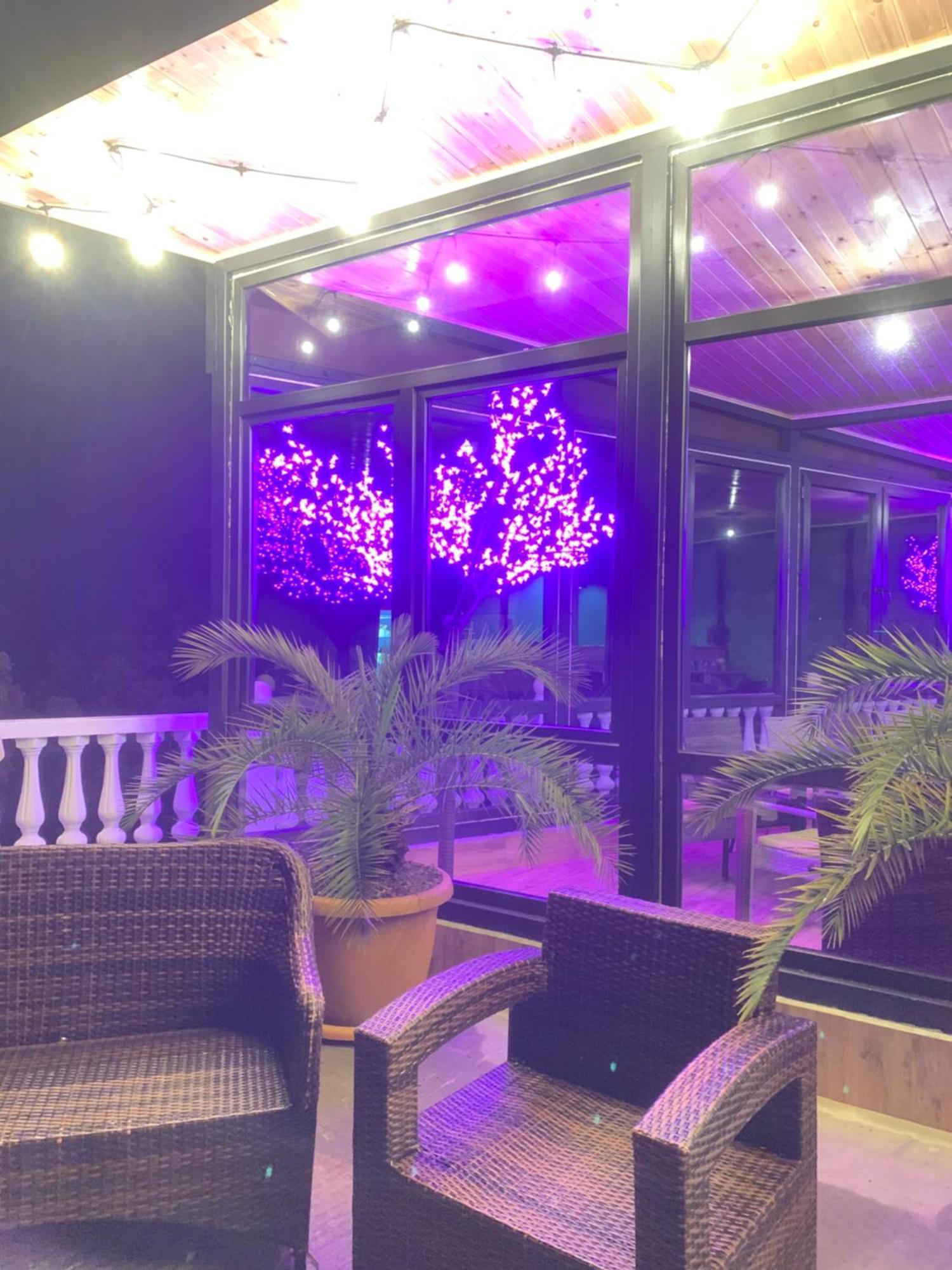 White House Chakvi Hotel Екстериор снимка